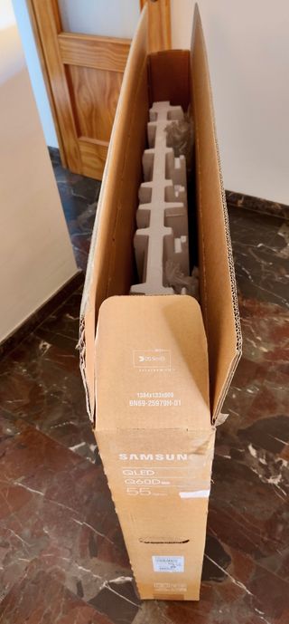 Caja de TV Samsung 55" ideal para mudanzas