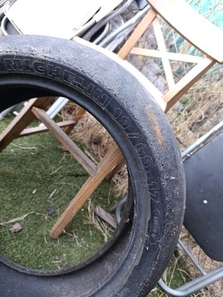 2 Neumáticos Moto Usados