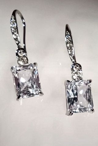 Pendientes chapados en plata y circonitas