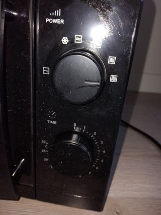 Microondas Taurus negro