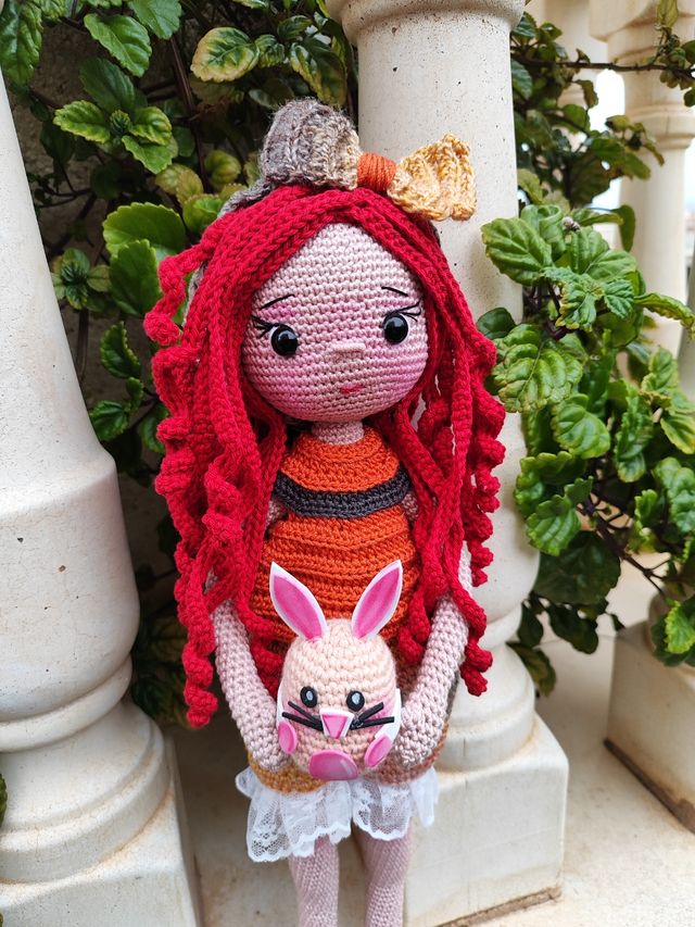 Muñeca amigurumi crochet