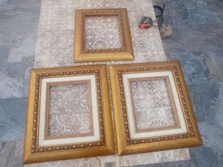3 Marcos dorados para cuadros
40x45
38x34
40x45