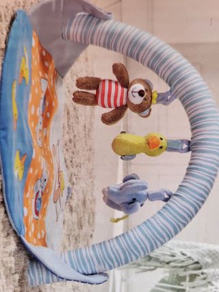Alfombra actividades bebé