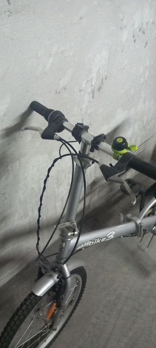 Bicicleta plegable ligera