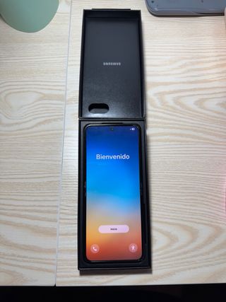Samsung Galaxy Z Flip5 Negro