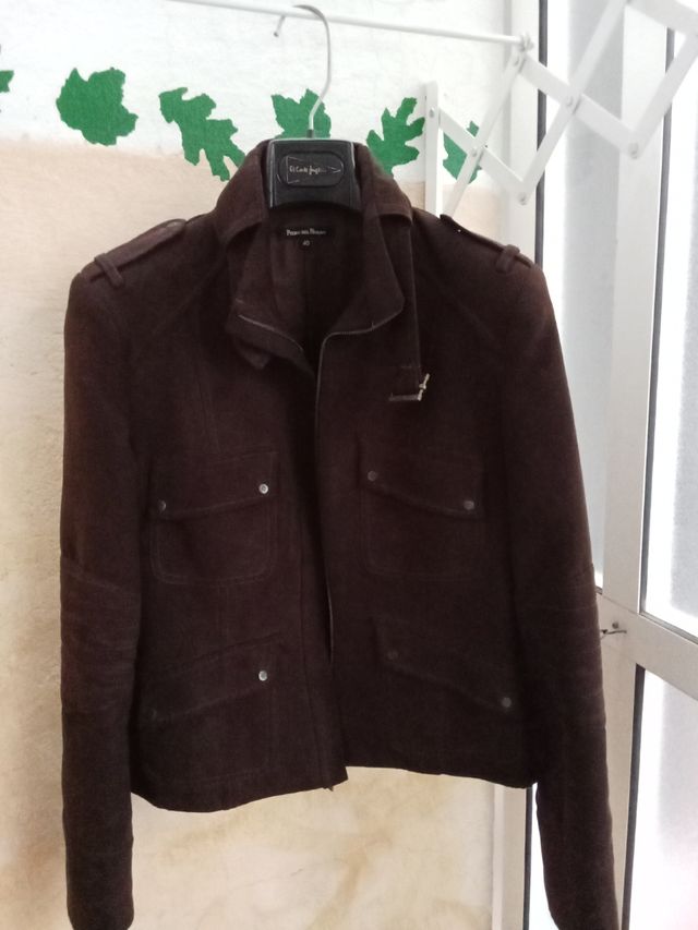 Chaqueta y falda Pedro del Hierro marrón, de piel