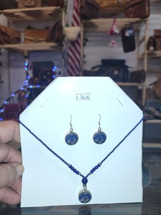Collar y pendientes azul plata
