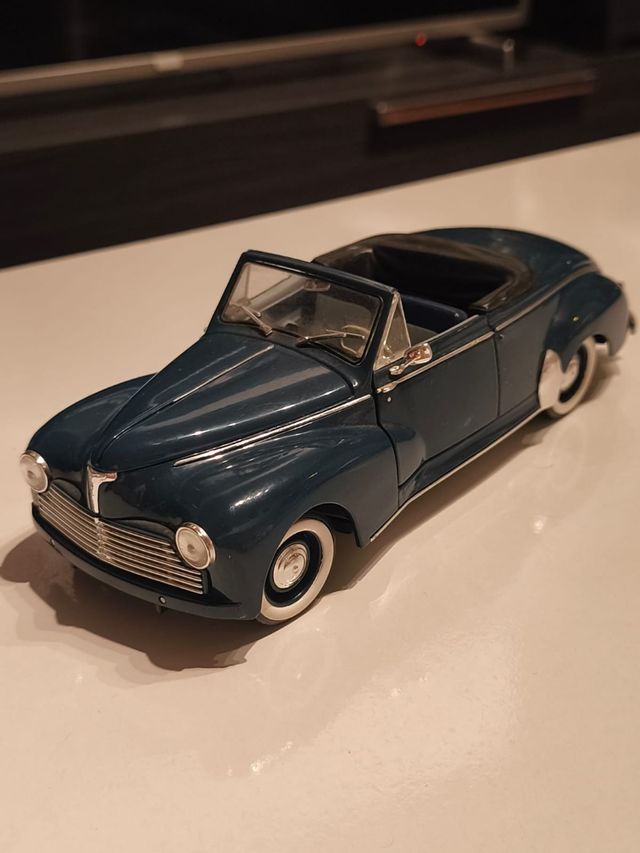 Peugeot 203 Cabriolet - Modelo de Coche