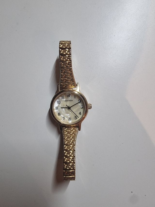 Reloj Sekonda dorado mujer