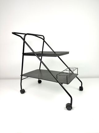 Mesa camarera postmoderna