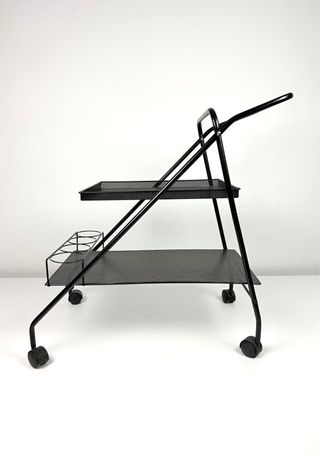 Mesa camarera postmoderna