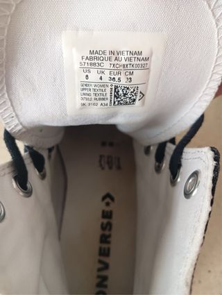 Converse con plataforma originales.