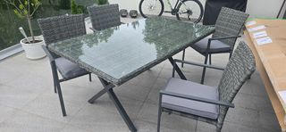 Mesa jardín + 4 sillas ratán