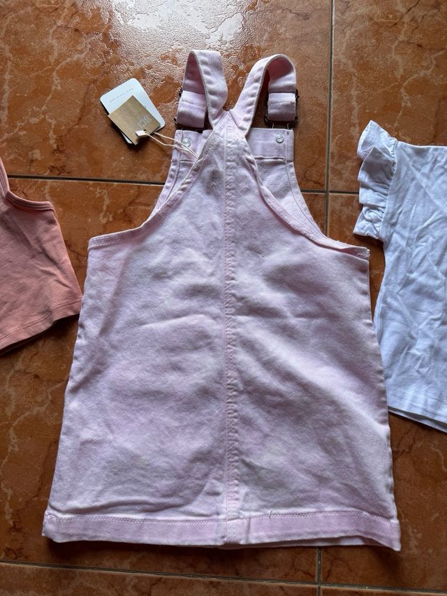 Peto y 2 camisetas NUEVO t. 4-5 años
