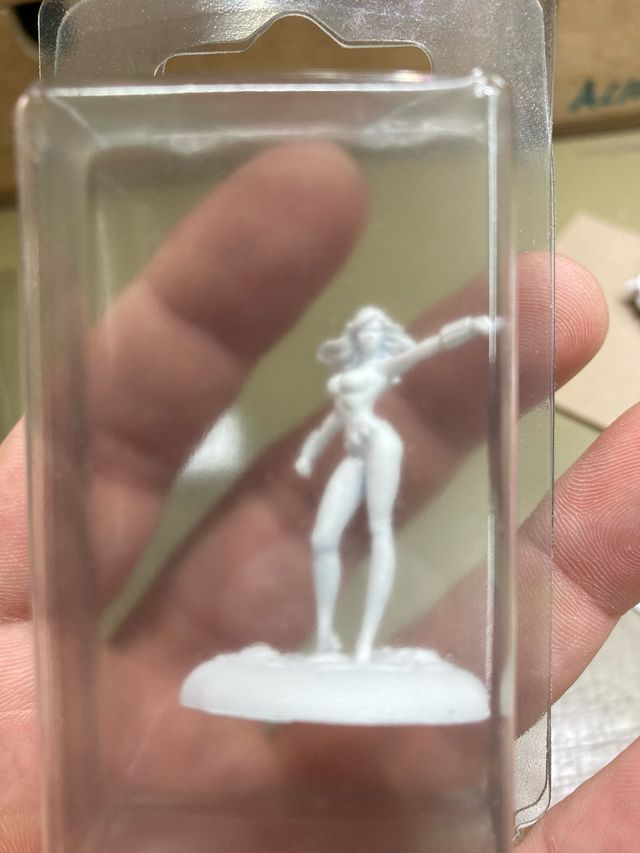 Miniatura Black Widow in metallo