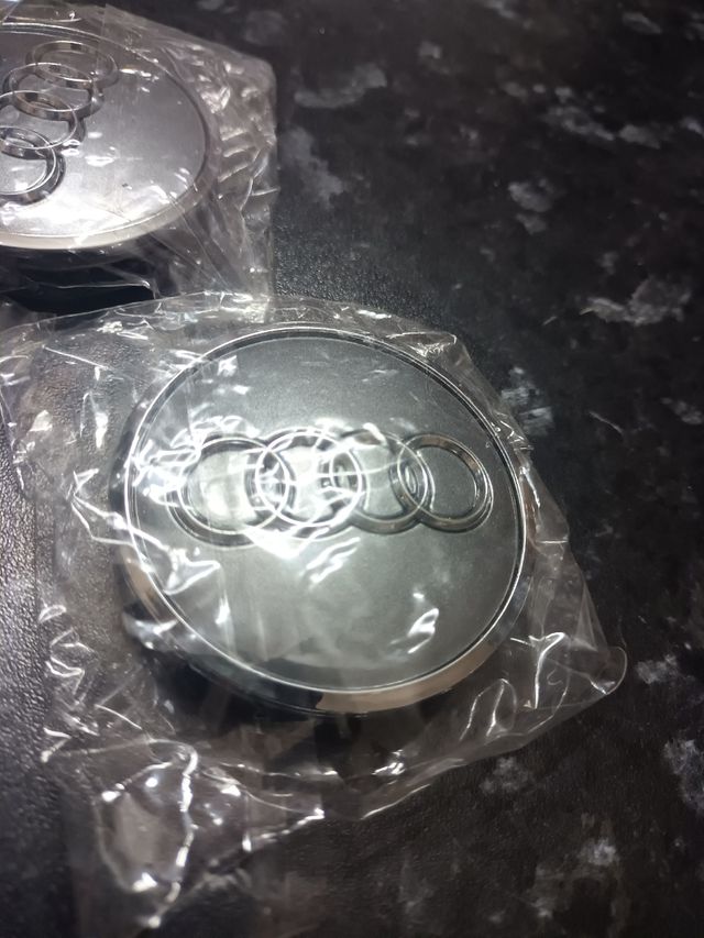 Tapas centro rueda Audi 61mm - 4uds