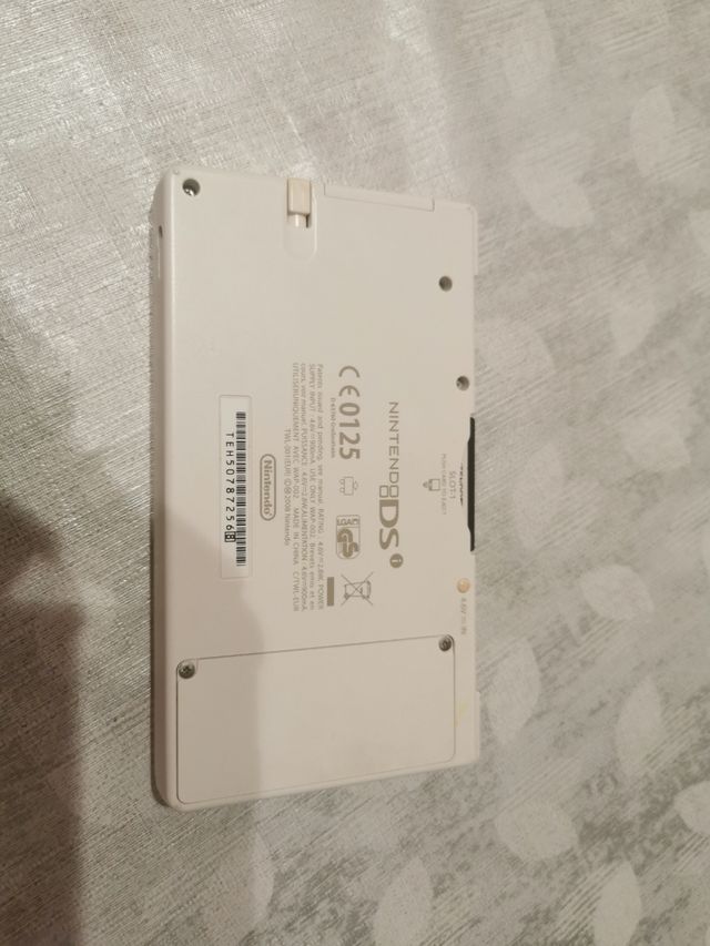Nintendo DSi blanca