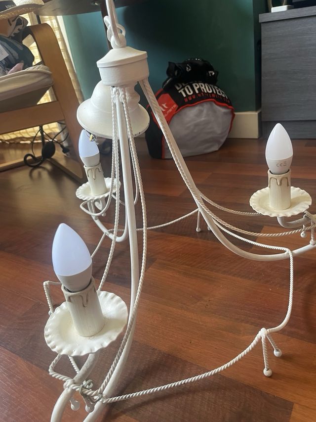 Lámpara blanca metal 3 luces