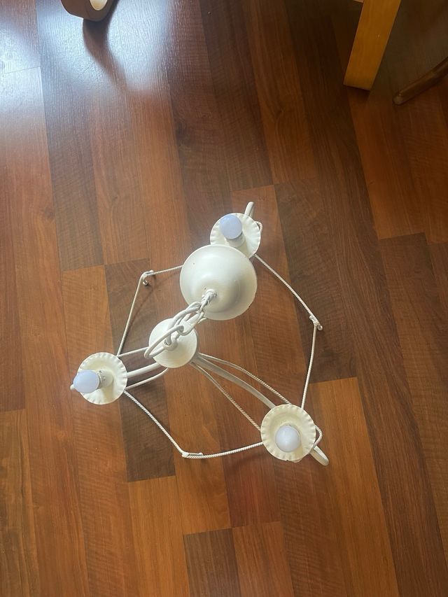 Lámpara blanca metal 3 luces