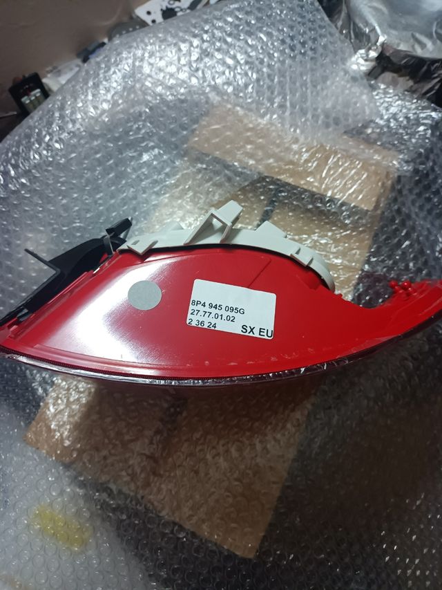Faro Audi A3 8p  trasero Izquierdo