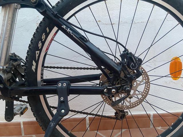 Bicicleta MASSI AKIN M negra/plata