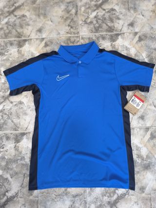 Camiseta Nike Dri-FIT niño
Talla ( L niño )