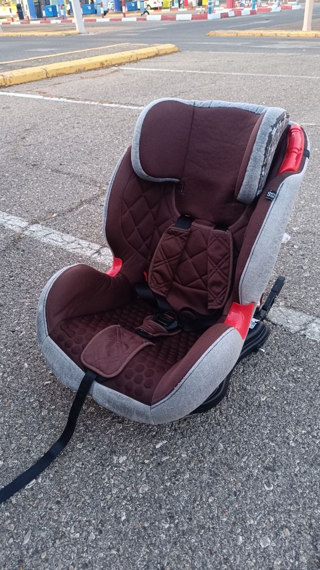 Alquiler silla coche aeropuerto Sevilla