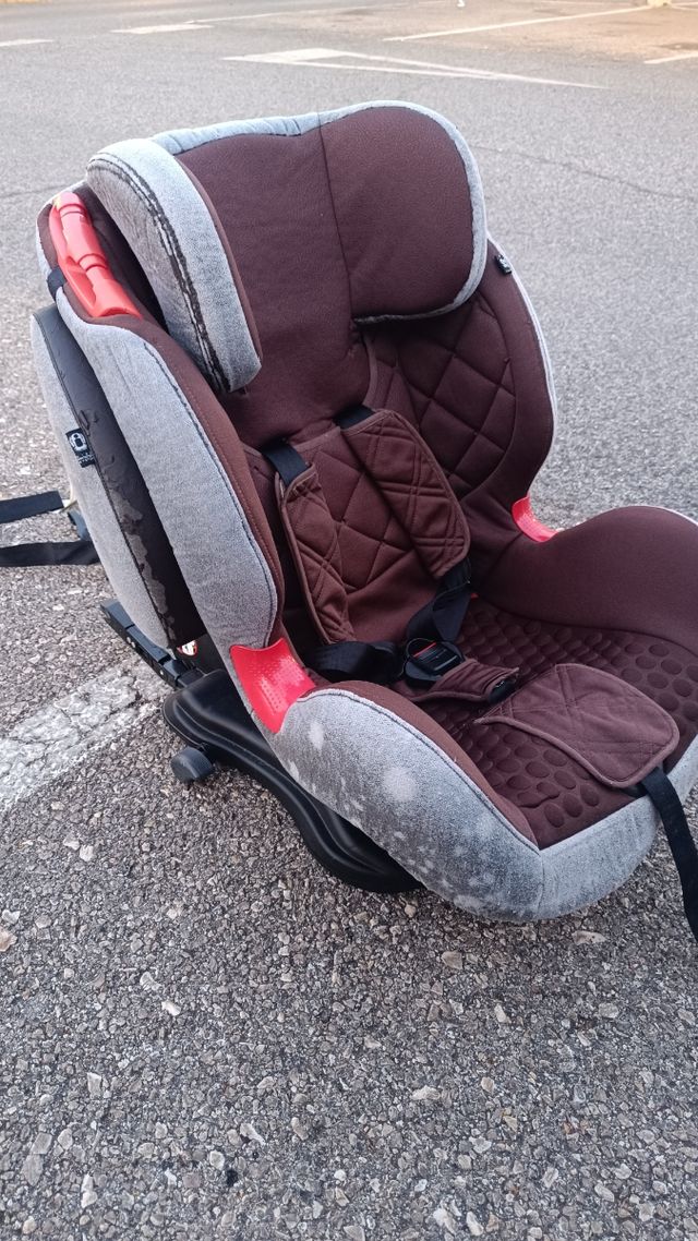 Alquiler silla coche aeropuerto Sevilla