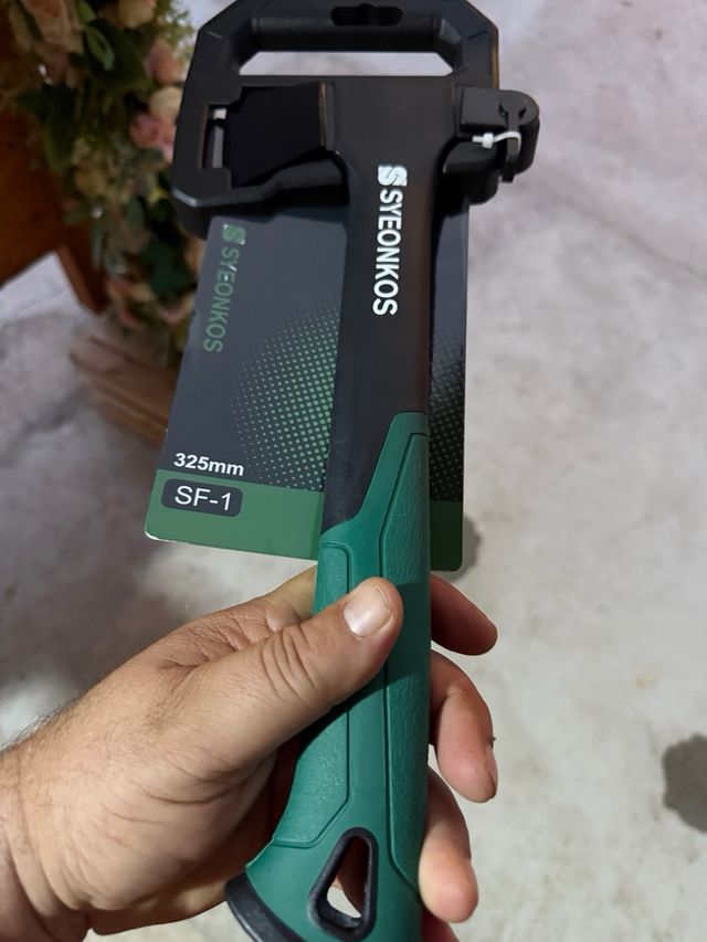 Hacha SVEONKOS 325mm SF-1