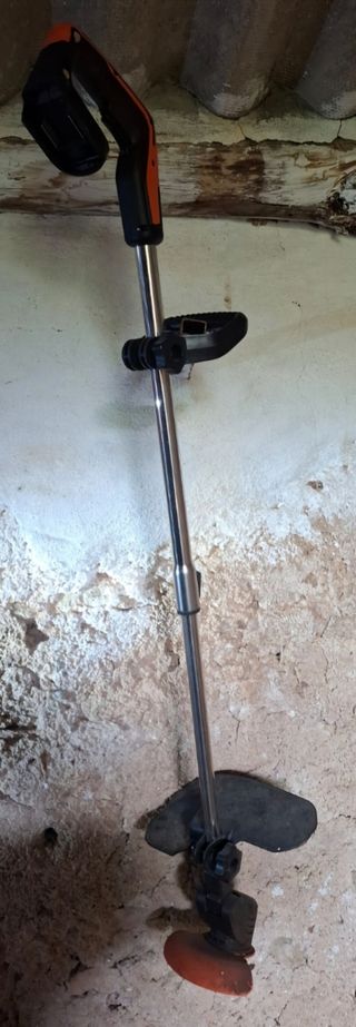 Desbrozadora eléctrica