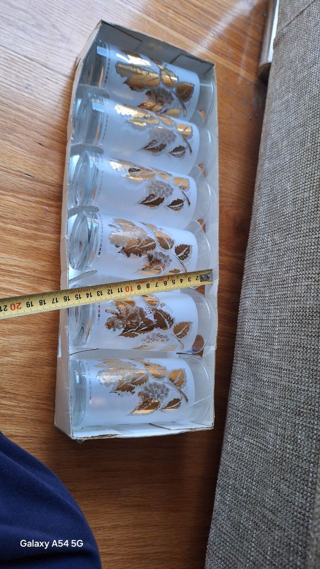 6 Vasos Dorados y Blancos