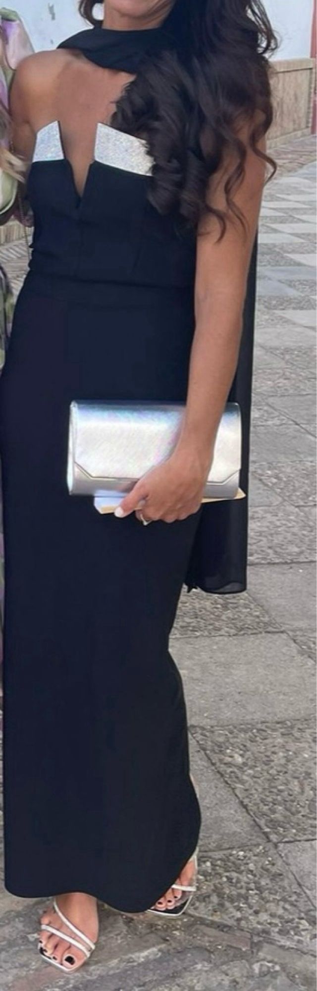 Vestido bandage negro c/pedreria