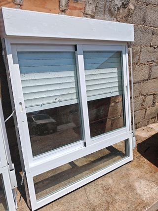 Ventana corredera con fijo