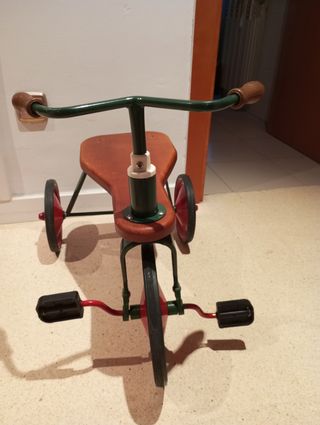 Triciclo estilo vintage infantil