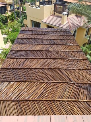 Sombrillas y pergolas de brezo mimbre cañizo espar