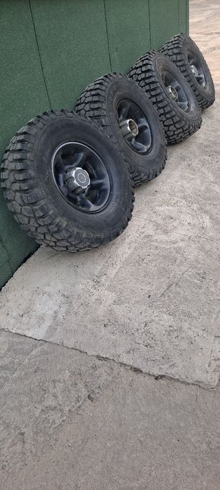 4 Ruedas Insa Turbo 31x10.50x15