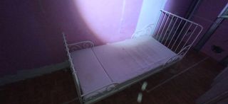 Cama infantil blanca IKEA