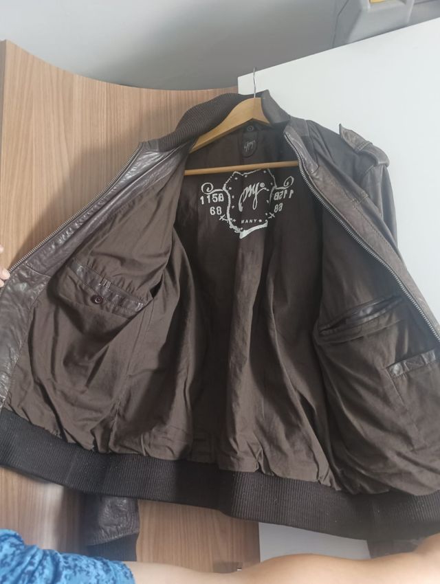 Chaqueta piel marrón hombre