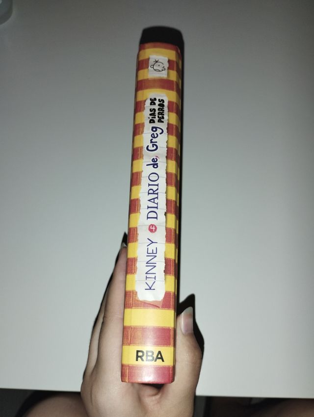 DIARIO DE GREG 4: DIAS DE PERROS