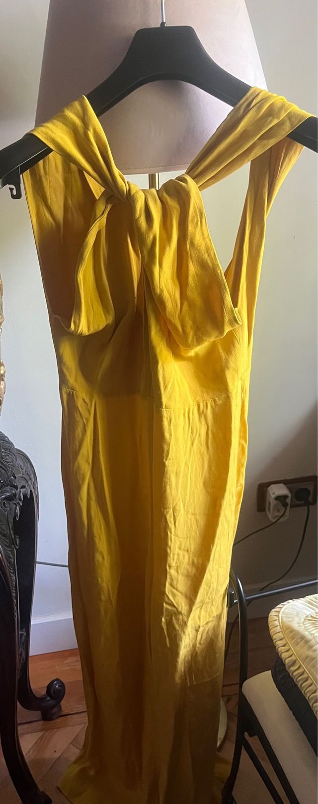 Mono MANGO escote cruzado amarillo talla S