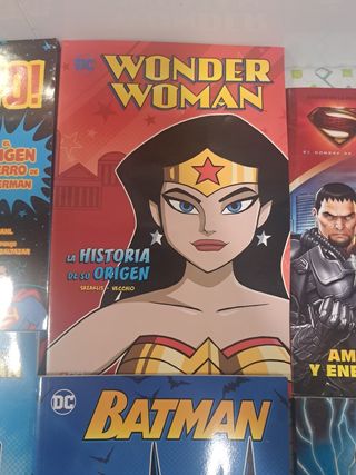 Varios cuentos DC supeheroes para niños