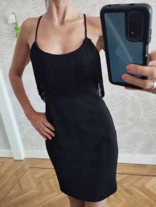 Vestido negro flecos Bershka