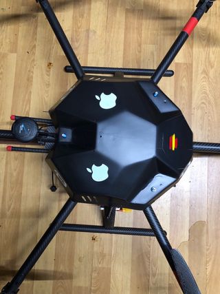 Dron con Cámara Térmica y visión Nocturna.