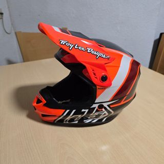 Casco troy lee design