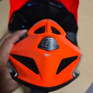 Casco troy lee design