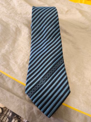 Cravatta Chanel blu e azzurra