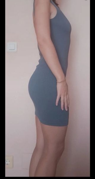 Vestido azul ajustado