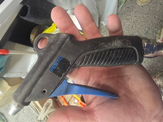 Pistola aire comprimido FESTO