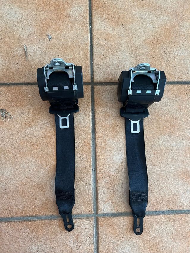 Cinturones de seguridad traseros BMW negros