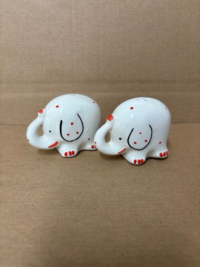 Elefanti Sale & Pepe Vintage